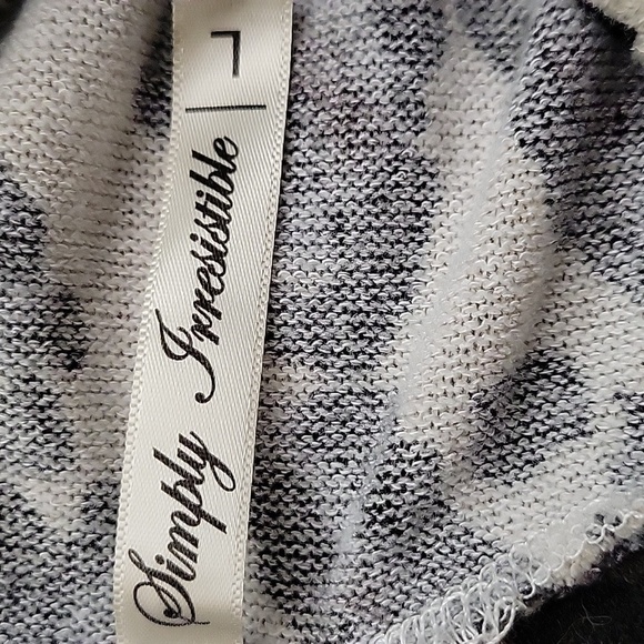 Simply Irresistible Chic Leopard Print Cowl Neck Sweater - Picture 3 of 3